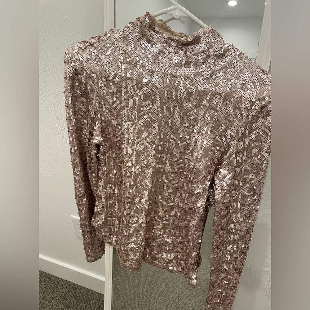 Sequins long sleeve top